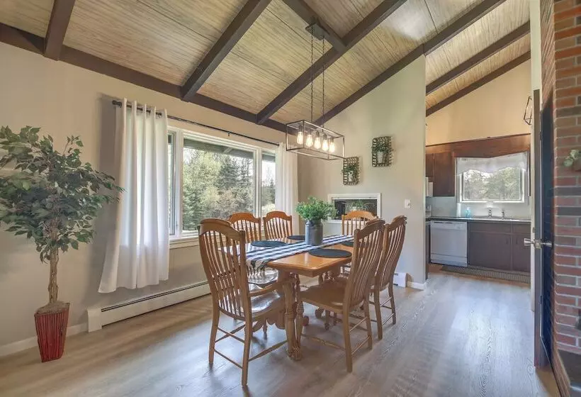 Newcomb Retreat W/ Mountain Views & Fire Pit!