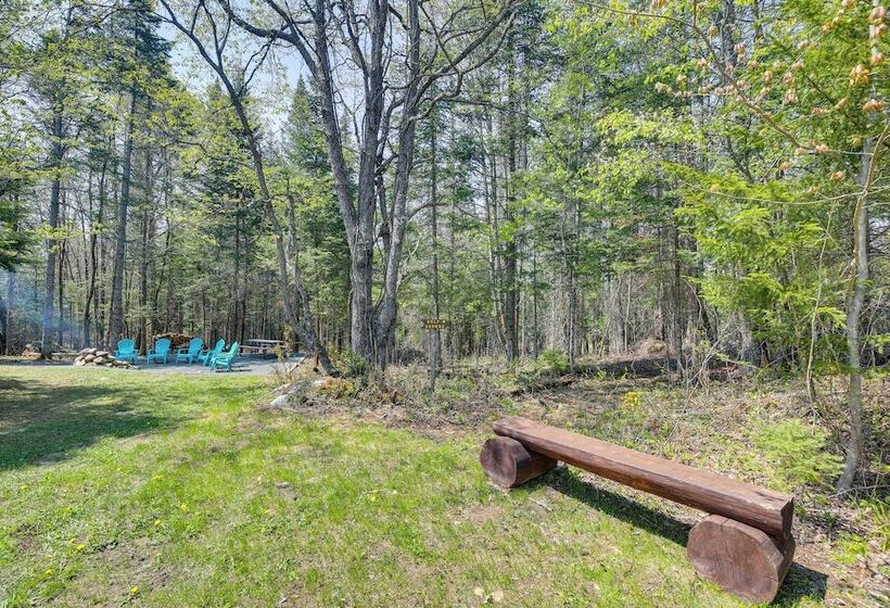 Newcomb Retreat W/ Mountain Views & Fire Pit!