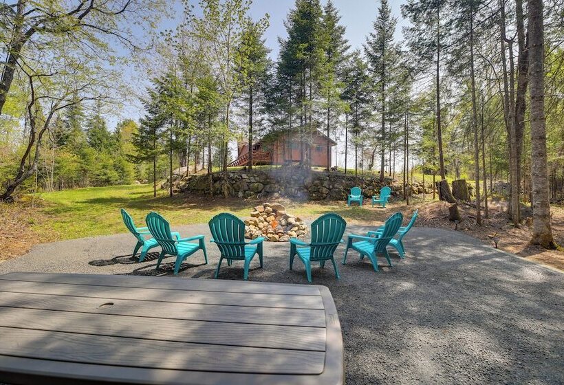 Newcomb Retreat W/ Mountain Views & Fire Pit!