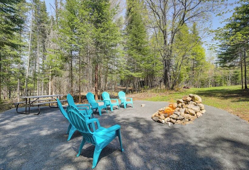 Newcomb Retreat W/ Mountain Views & Fire Pit!
