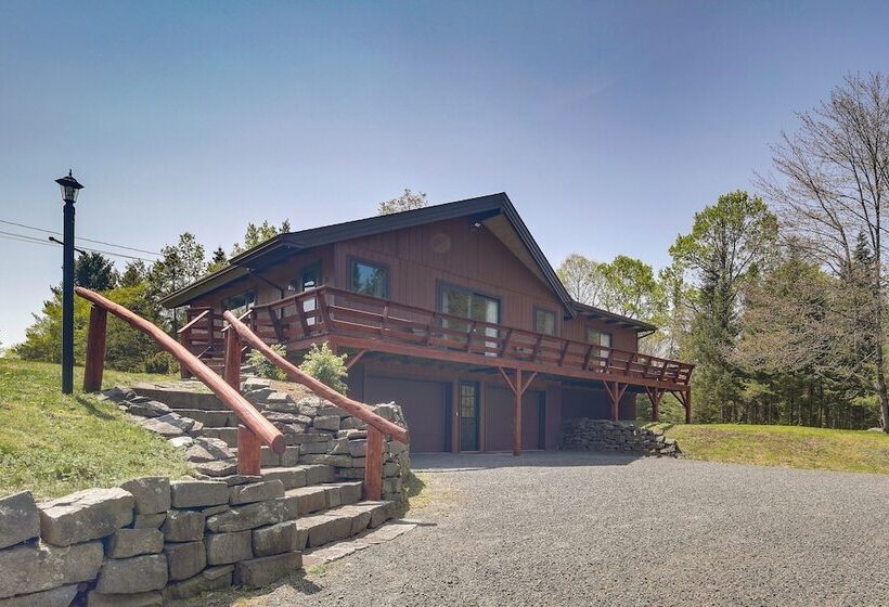 Newcomb Retreat W/ Mountain Views & Fire Pit!