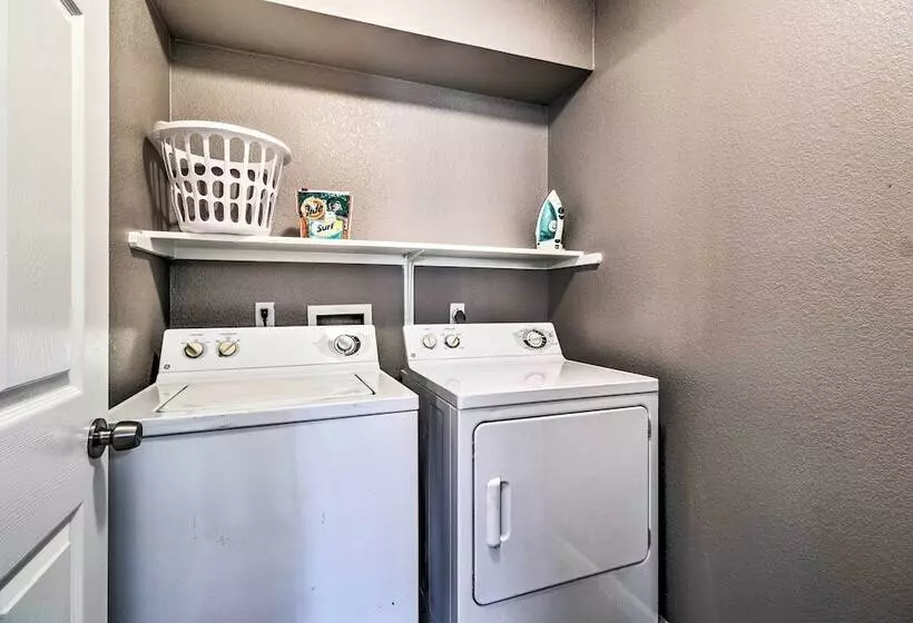 Peaceful Austin Home W/ Private Backyard!