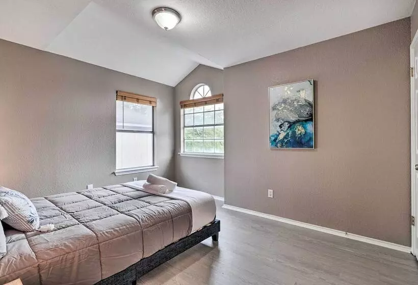 Peaceful Austin Home W/ Private Backyard!