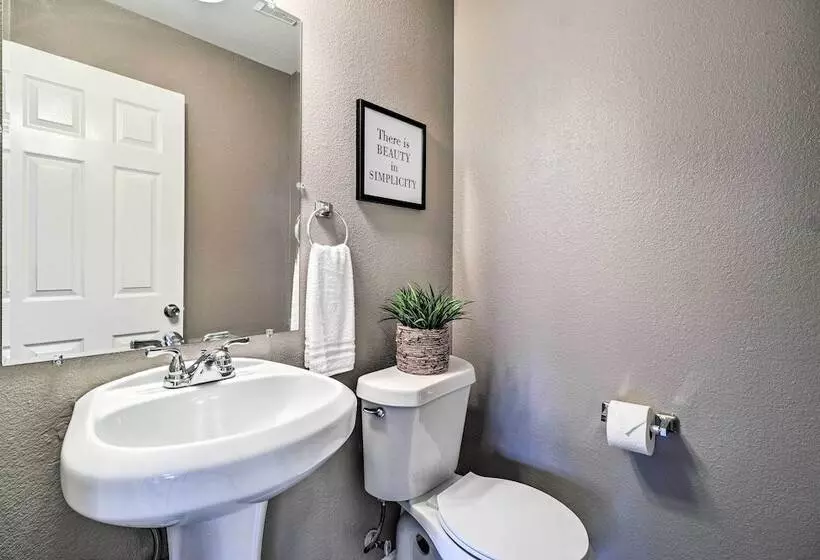 Peaceful Austin Home W/ Private Backyard!