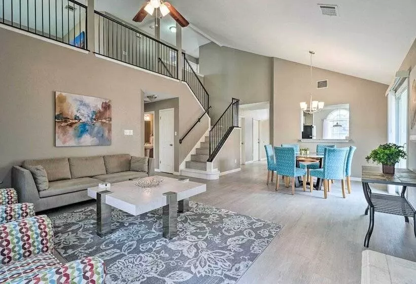 Peaceful Austin Home W/ Private Backyard!