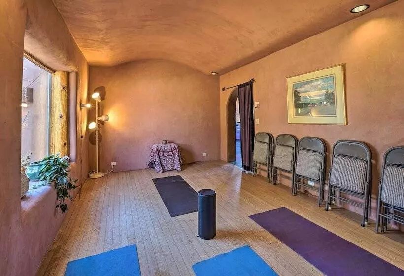 Peaceful New Mexico Retreat W/ Panoramic Mtn Views