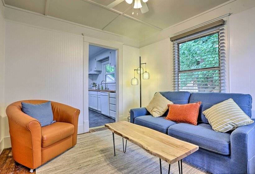 Pet Friendly Baker City Escape W/ Private Yard!