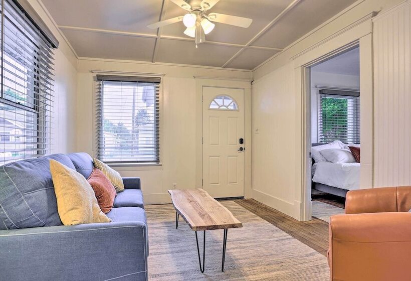 Pet Friendly Baker City Escape W/ Private Yard!