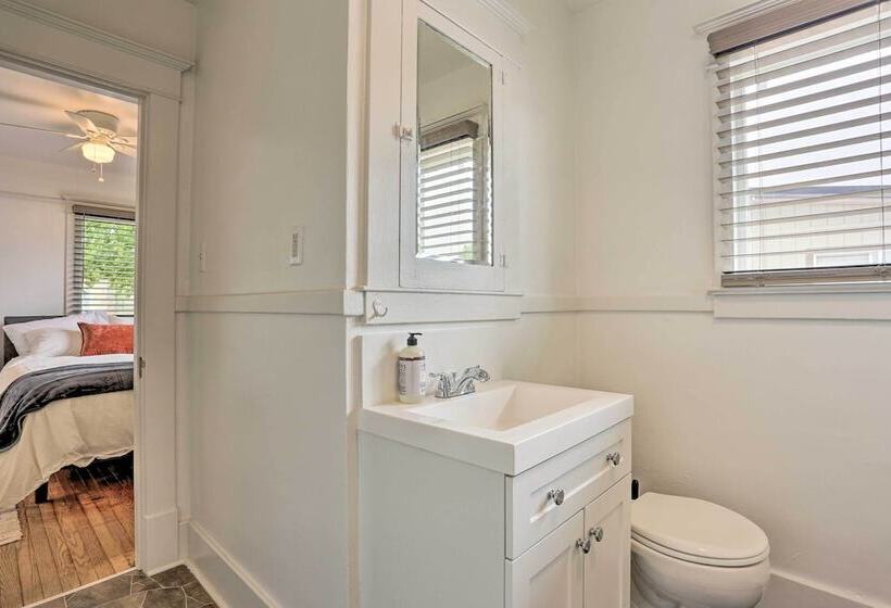 Pet Friendly Baker City Escape W/ Private Yard!