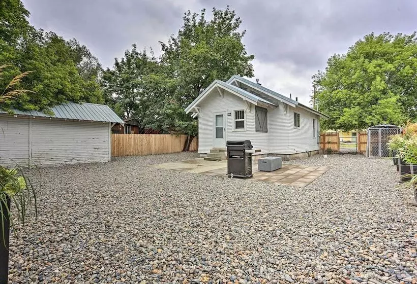 Pet Friendly Baker City Escape W/ Private Yard!
