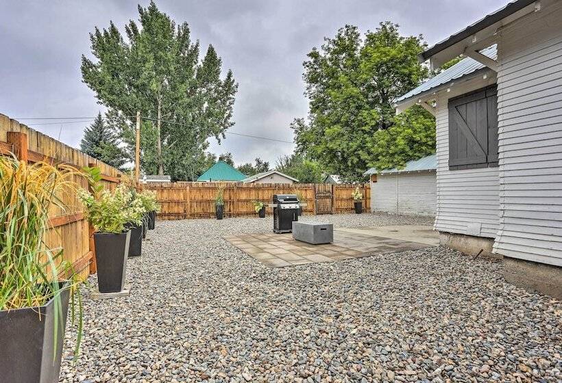 Pet Friendly Baker City Escape W/ Private Yard!