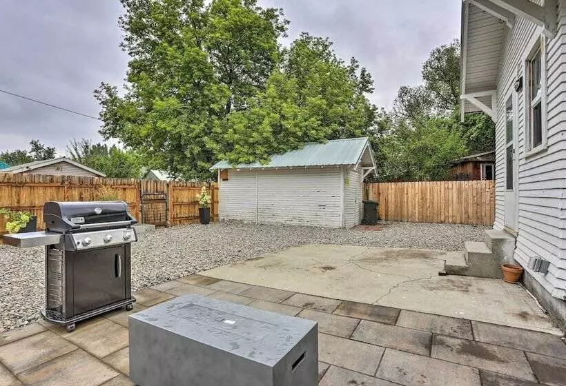 Pet Friendly Baker City Escape W/ Private Yard!