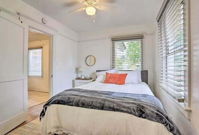 Pet Friendly Baker City Escape W/ Private Yard!