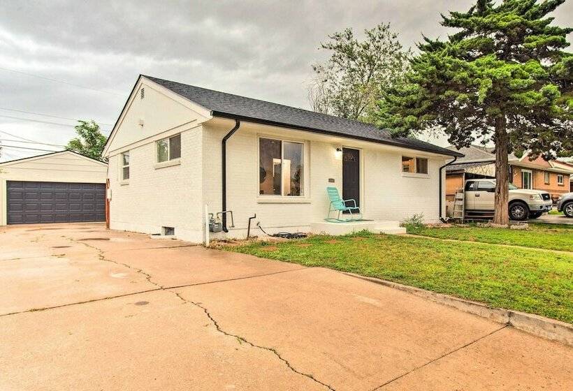 Petfriendly Home W/ Yard ~ 6 Mi To Denver!