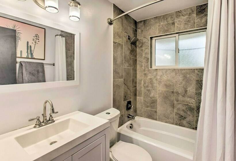 Petfriendly Home W/ Yard ~ 6 Mi To Denver!