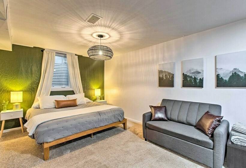 Petfriendly Home W/ Yard ~ 6 Mi To Denver!