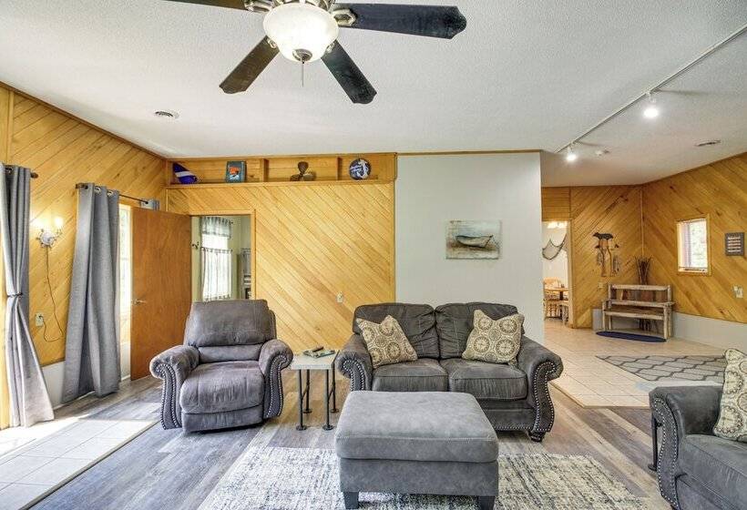 Quiet Lakefront Grand Rapids Cabin On 5 Acres