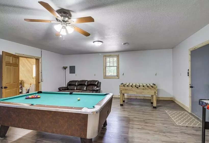 Quiet Lakefront Grand Rapids Cabin On 5 Acres