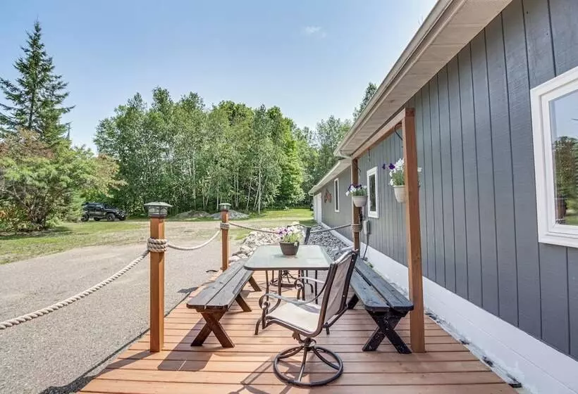 Quiet Lakefront Grand Rapids Cabin On 5 Acres