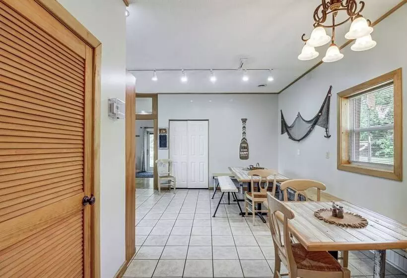 Quiet Lakefront Grand Rapids Cabin On 5 Acres