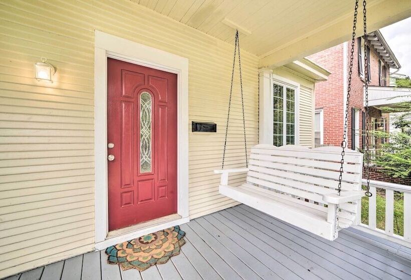 Centrally Located Richmond Home W/ Yard + Patio