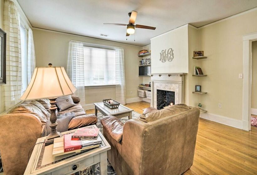 Centrally Located Richmond Home W/ Yard + Patio