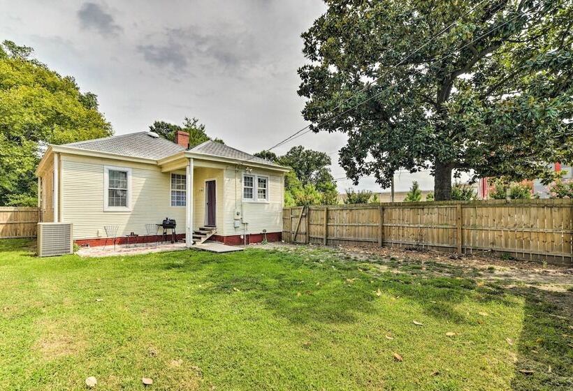 Centrally Located Richmond Home W/ Yard + Patio