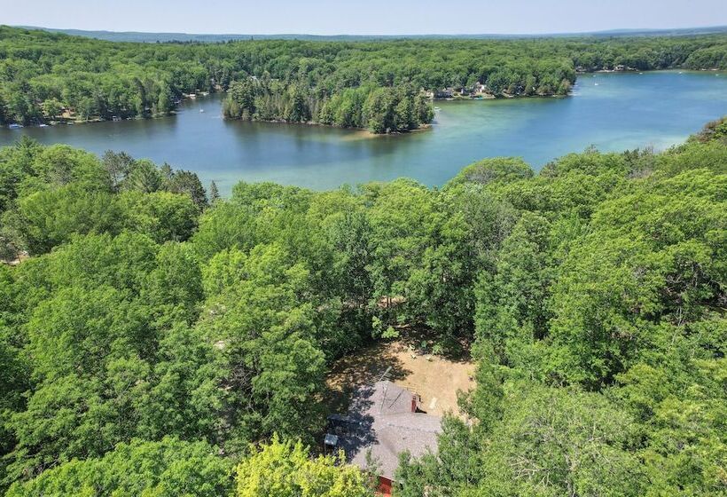 Rose City Cabin W/ Fire Pit & Lake Access