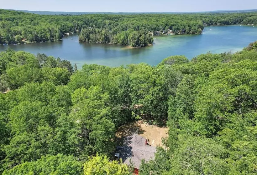 Rose City Cabin W/ Fire Pit & Lake Access
