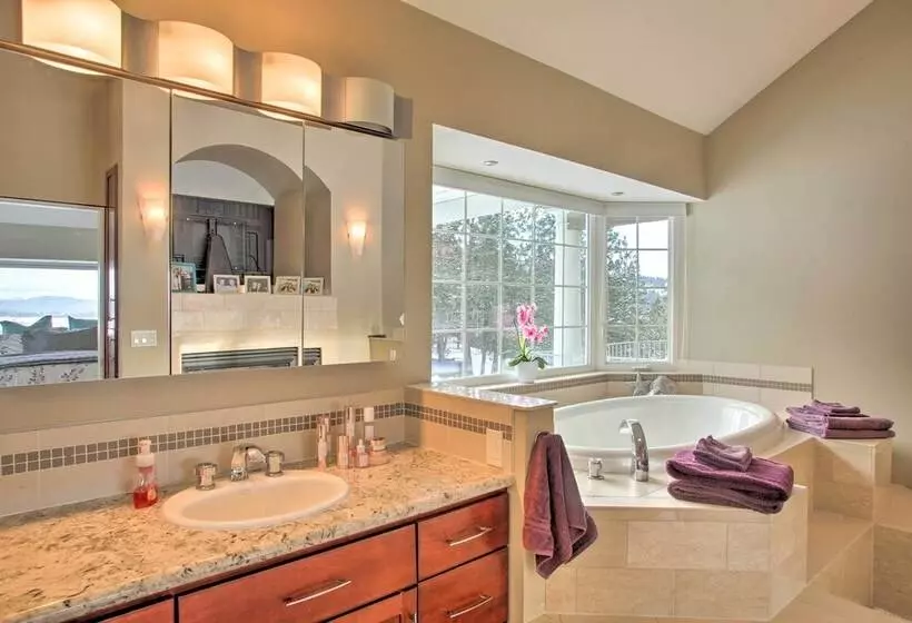 Secluded Home W/ Pool ~ 14 Mi To Coeur D Alene!