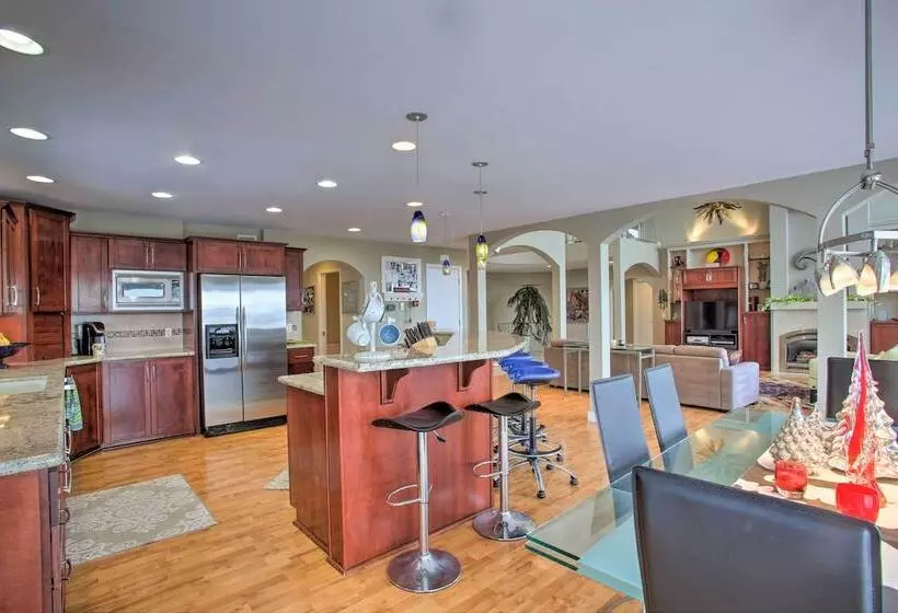 Secluded Home W/ Pool ~ 14 Mi To Coeur D Alene!