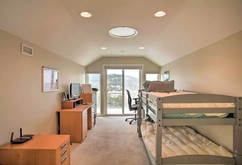 Secluded Home W/ Pool ~ 14 Mi To Coeur D Alene!