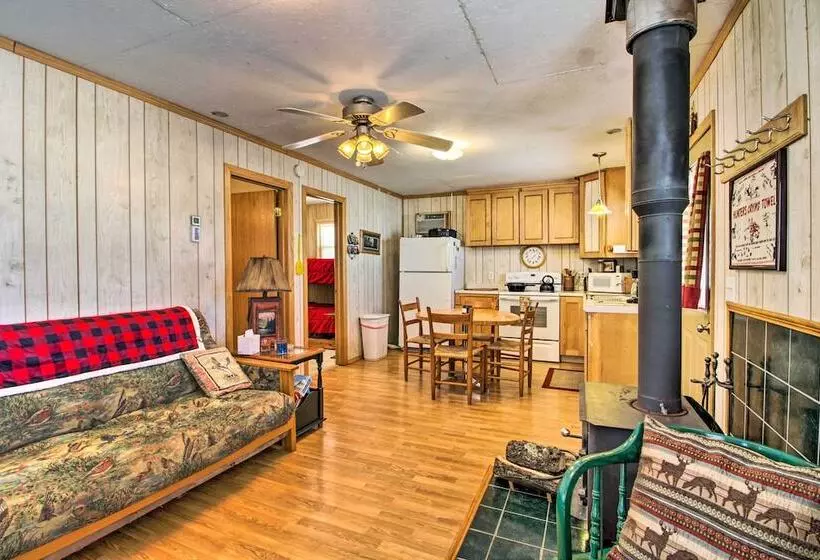 Secluded Remer Cabin W/ Lake Access!