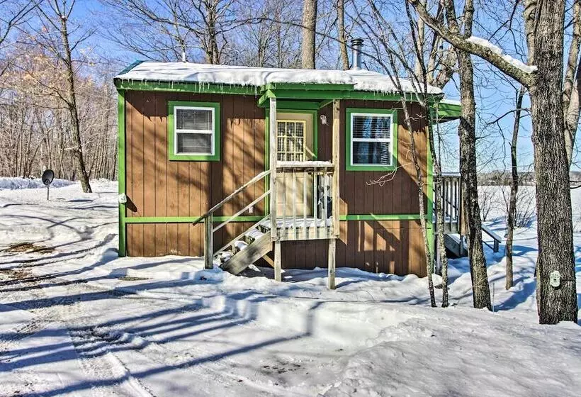Secluded Remer Cabin W/ Lake Access!