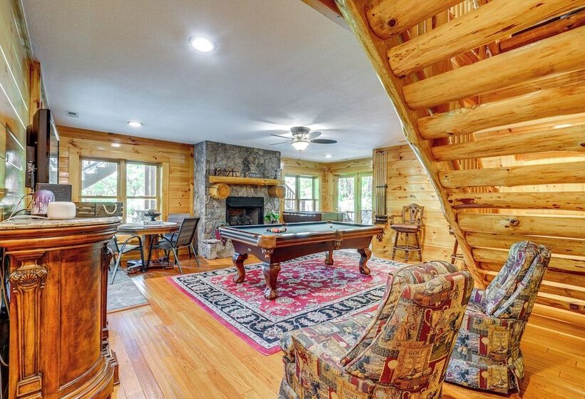 Hike, Fish & Golf: Burnsville Retreat W/ Deck!