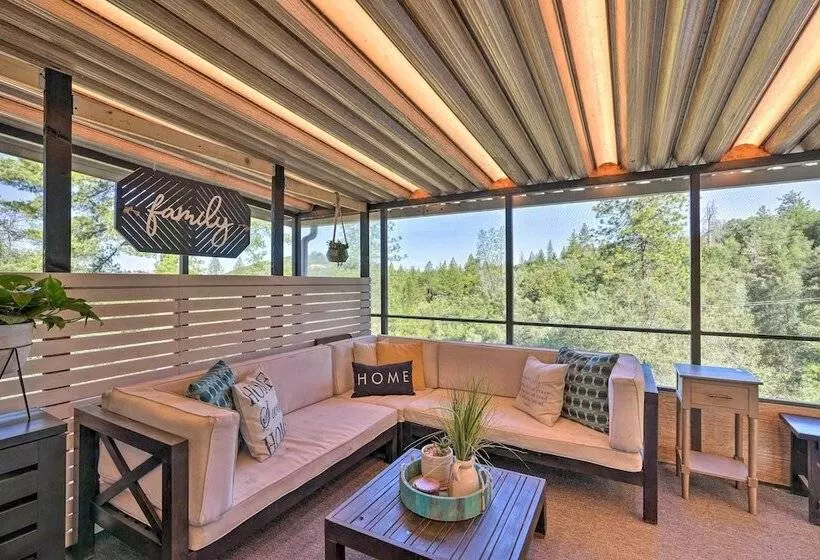 Jackson Escape W/ Hot Tub & Mtn Views!