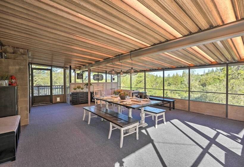 Jackson Escape W/ Hot Tub & Mtn Views!