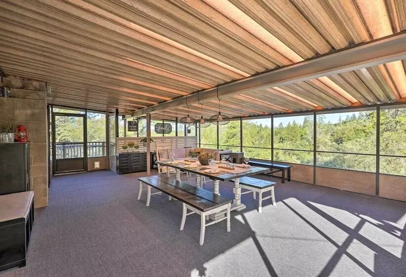 Jackson Escape W/ Hot Tub & Mtn Views!