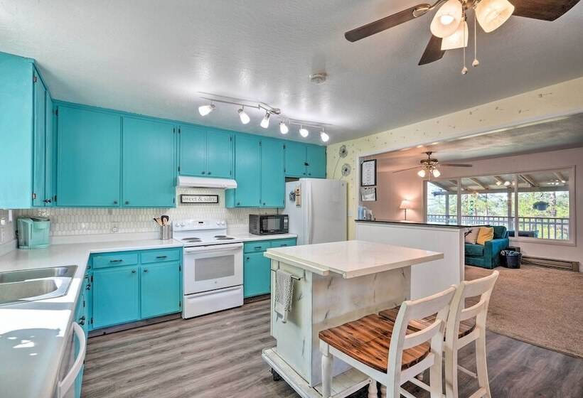 Jackson Escape W/ Hot Tub & Mtn Views!