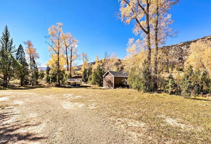 Sun Lit Orangeville Cabin W/ River Access!
