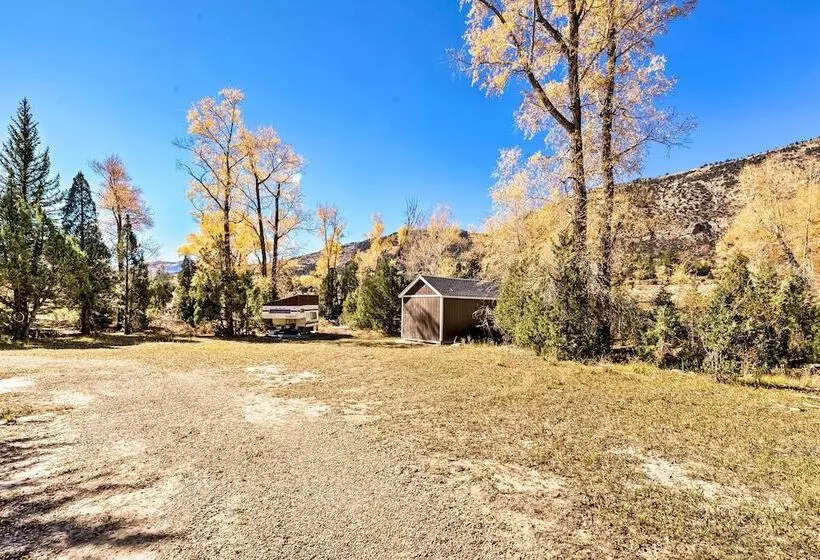 Sun Lit Orangeville Cabin W/ River Access!