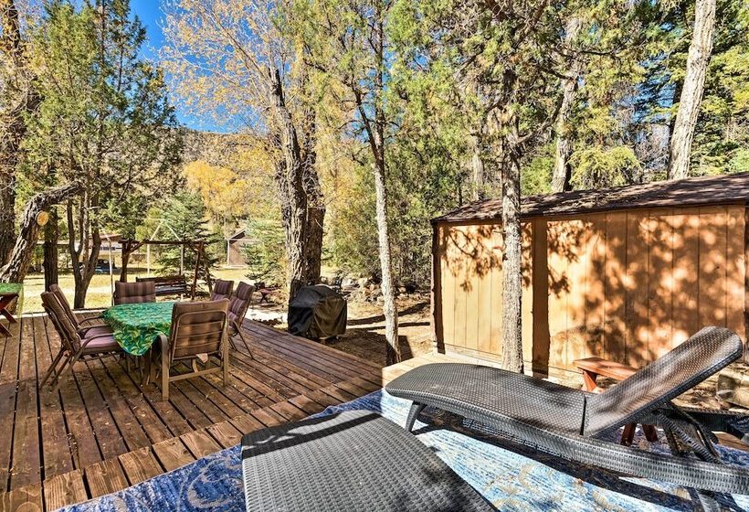 Sun Lit Orangeville Cabin W/ River Access!