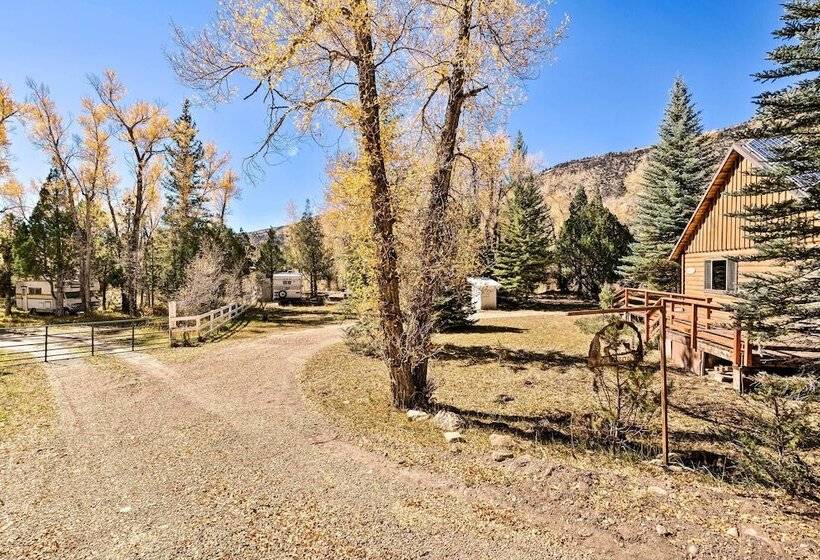 Sun Lit Orangeville Cabin W/ River Access!