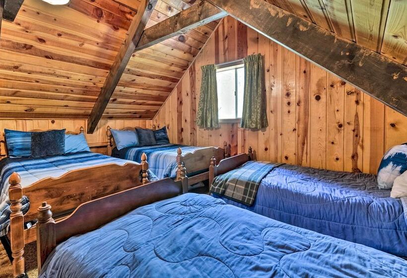 Sun Lit Orangeville Cabin W/ River Access!