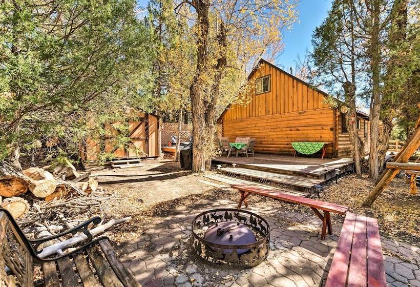 Sun Lit Orangeville Cabin W/ River Access!