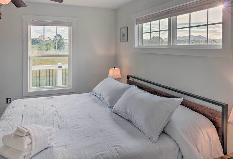 Unique Blue Ridge Haven, 12 Mi To Asheville!