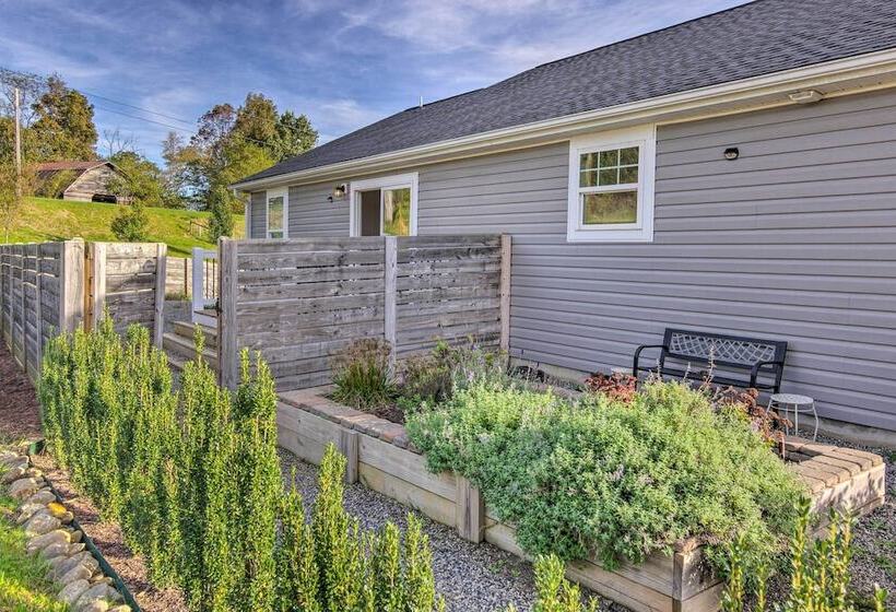 Unique Blue Ridge Haven, 12 Mi To Asheville!