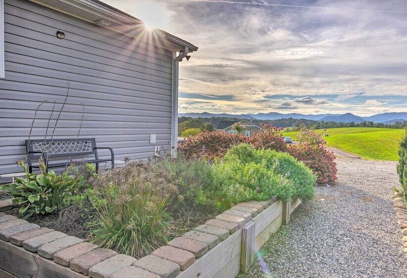 Unique Blue Ridge Haven, 12 Mi To Asheville!