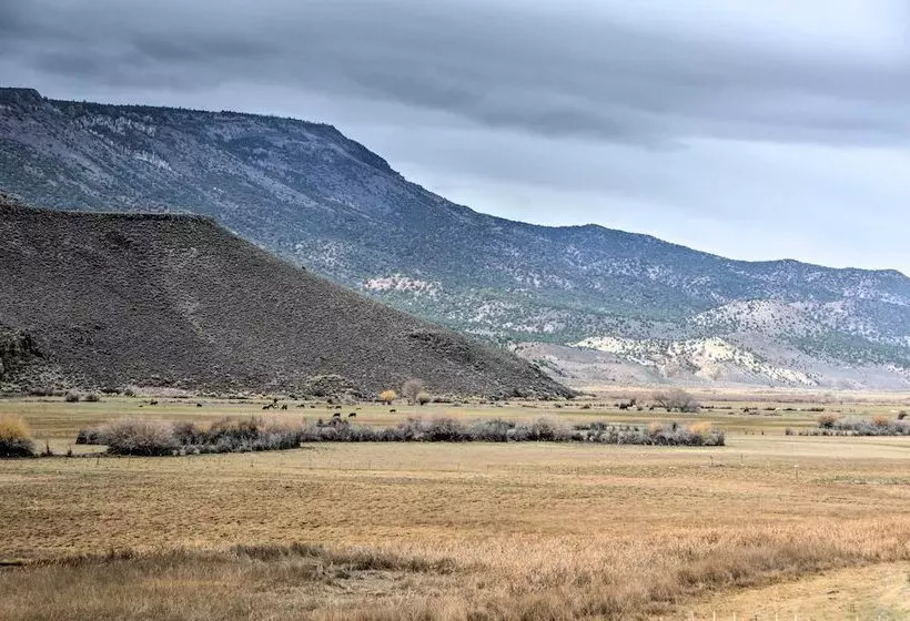 Unique Utah Tin Cabin W/ Mountain Views!