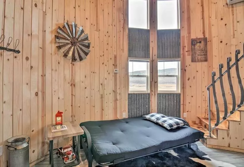 Unique Utah Tin Cabin W/ Mountain Views!